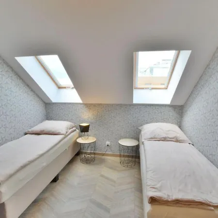 Right By The Sea, Ustronie Morskie