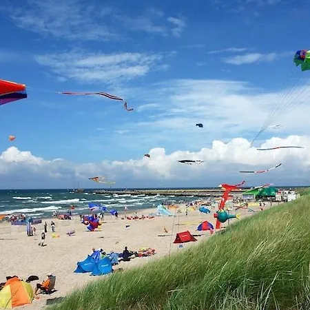 Right By The Sea, Ustronie Morskie